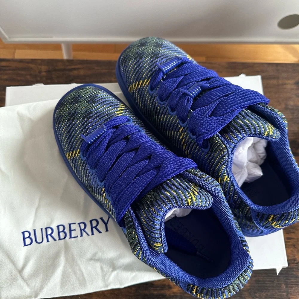 Burberry Checkered Knitted Men’s Sneakers - Picture 4 of 5